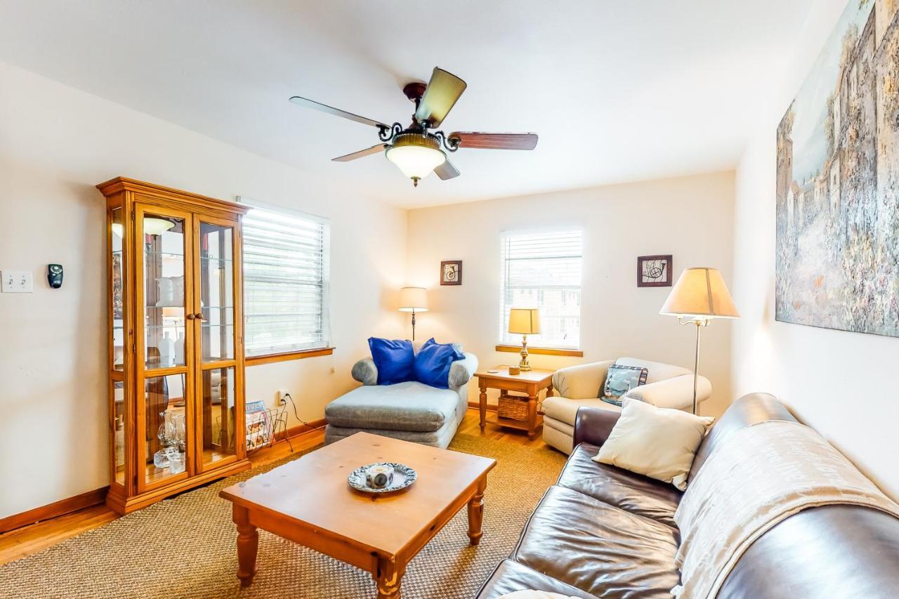 Backyard Escape Apartman Galveston Kültér fotó