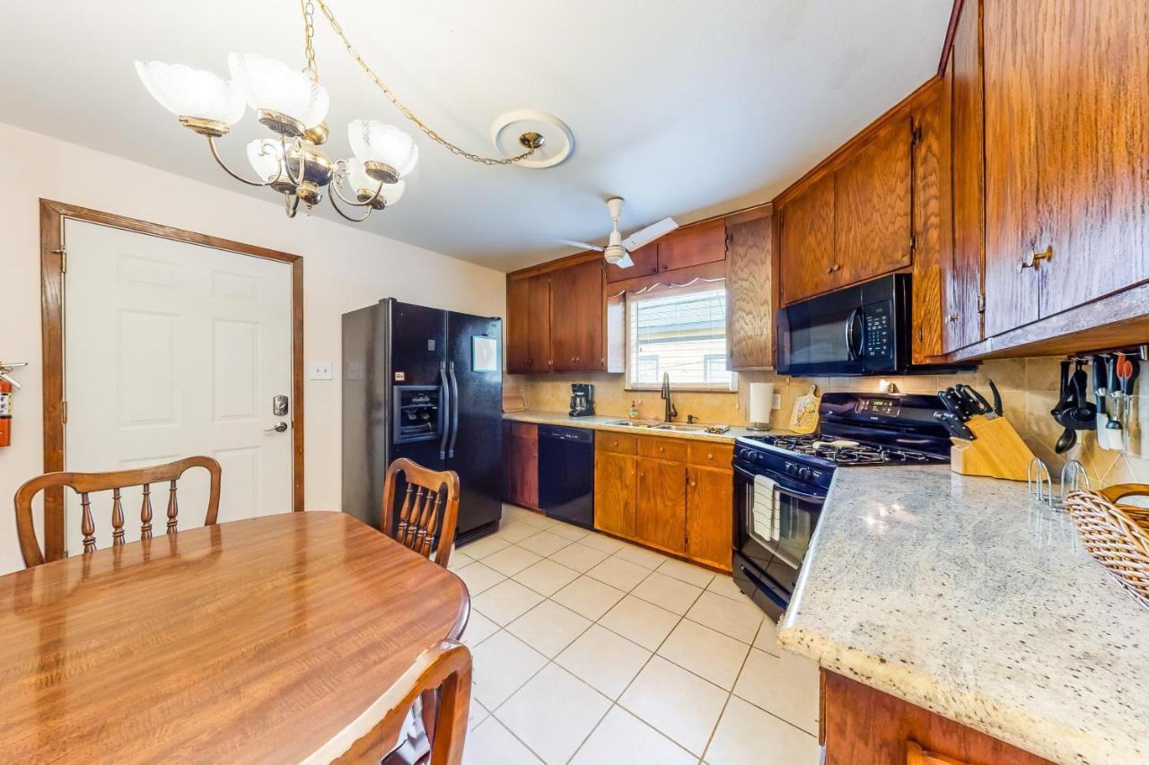 Backyard Escape Apartman Galveston Kültér fotó